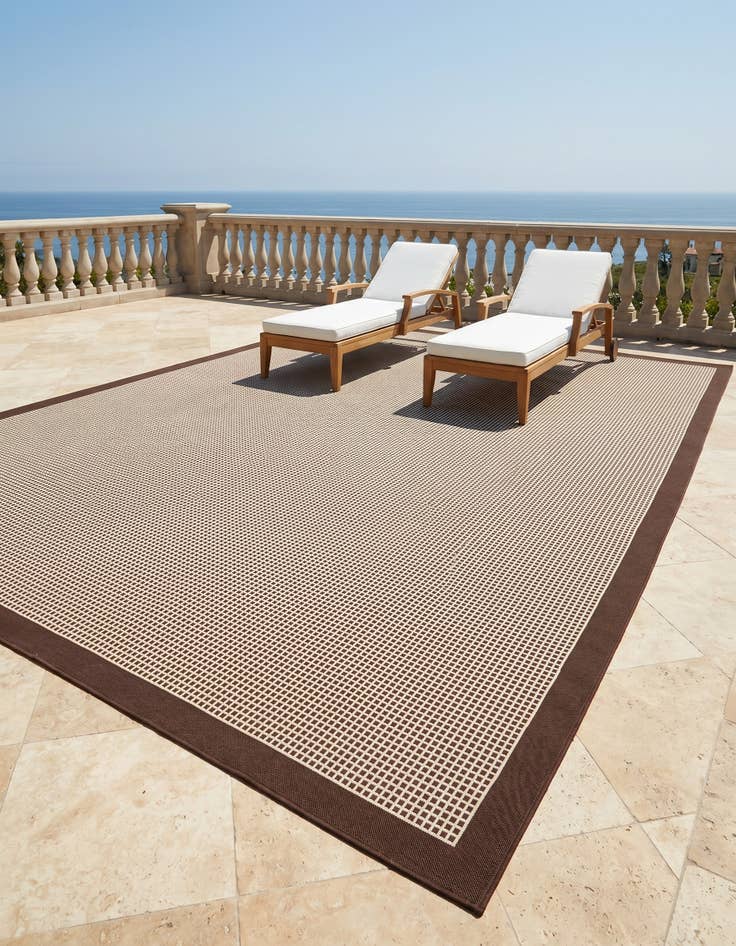 Detail image of 9' x 12' Easy-Clean Border Indoor / Outdoor Rug