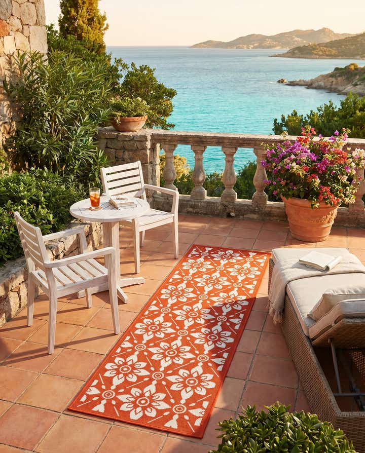 2' x 6' Easy-Clean Trellis Indoor / Outdoor Runner Rug