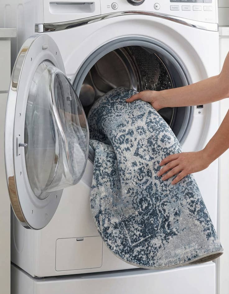 Detail image of 3' 3 x 3' 3 Kamala Washable Round Rug