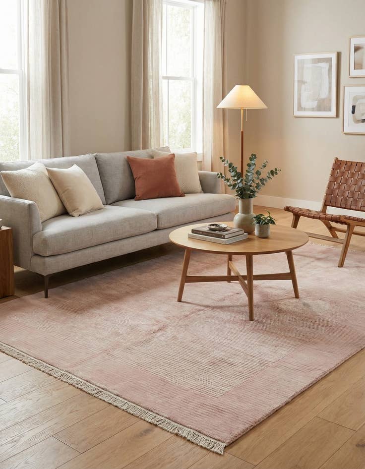 Detail image of  6' 6 x 9' 10  Hand Knotted Darya Wool Rug