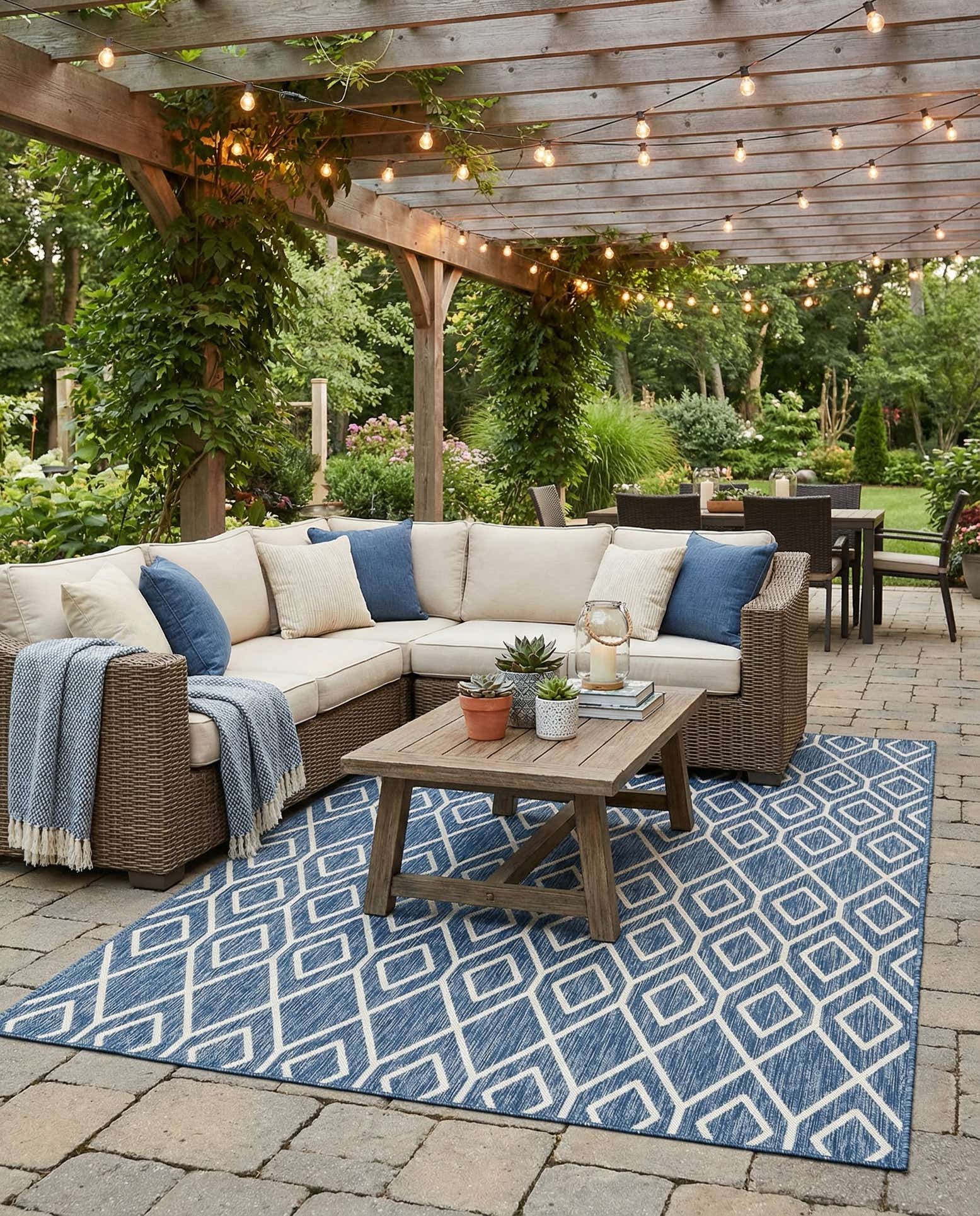 6' x 9' Easy-Clean Jill Zarin Turks and Caicos Indoor / Outdoor Rug