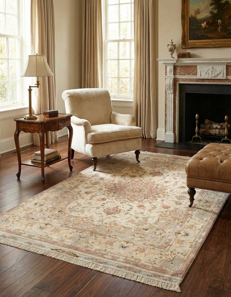 Detail image of 4' 11 x 7' Tabriz Rug