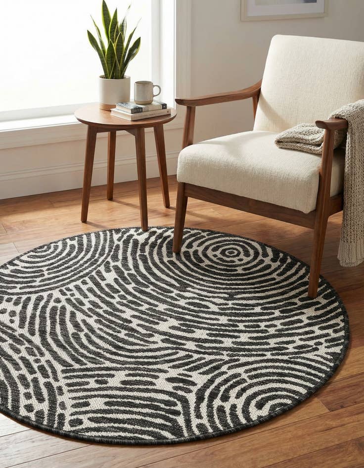 Detail image of  3' x 3'  Washable Modern Indoor / Outdoor Round Rug