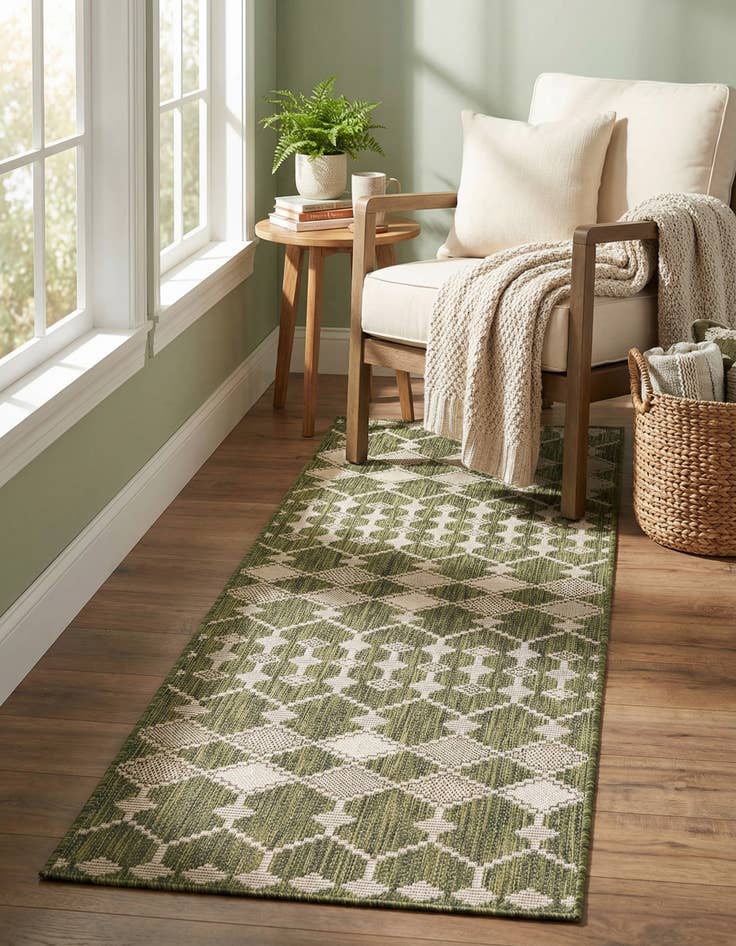 Detail image of 2' x 8'  Washable Trellis Indoor / Outdoor Runner Rug