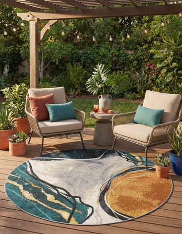 4' 1 x 4' 1 Easy-Clean Modern Indoor / Outdoor Round Rug