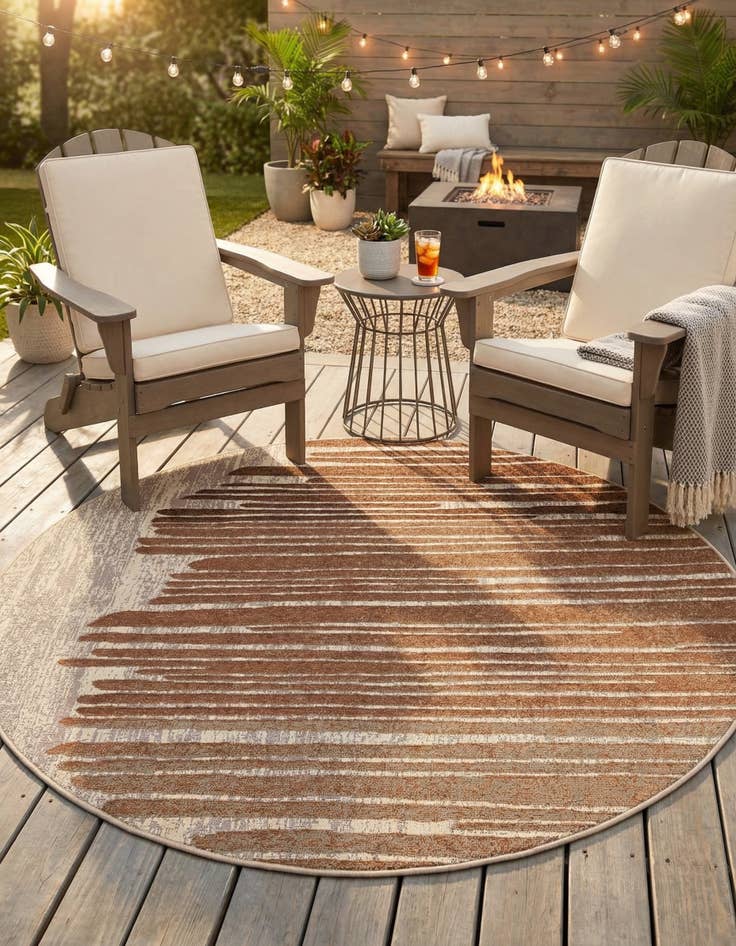 Detail image of 5' x 5'  Washable Modern Indoor / Outdoor Round Rug