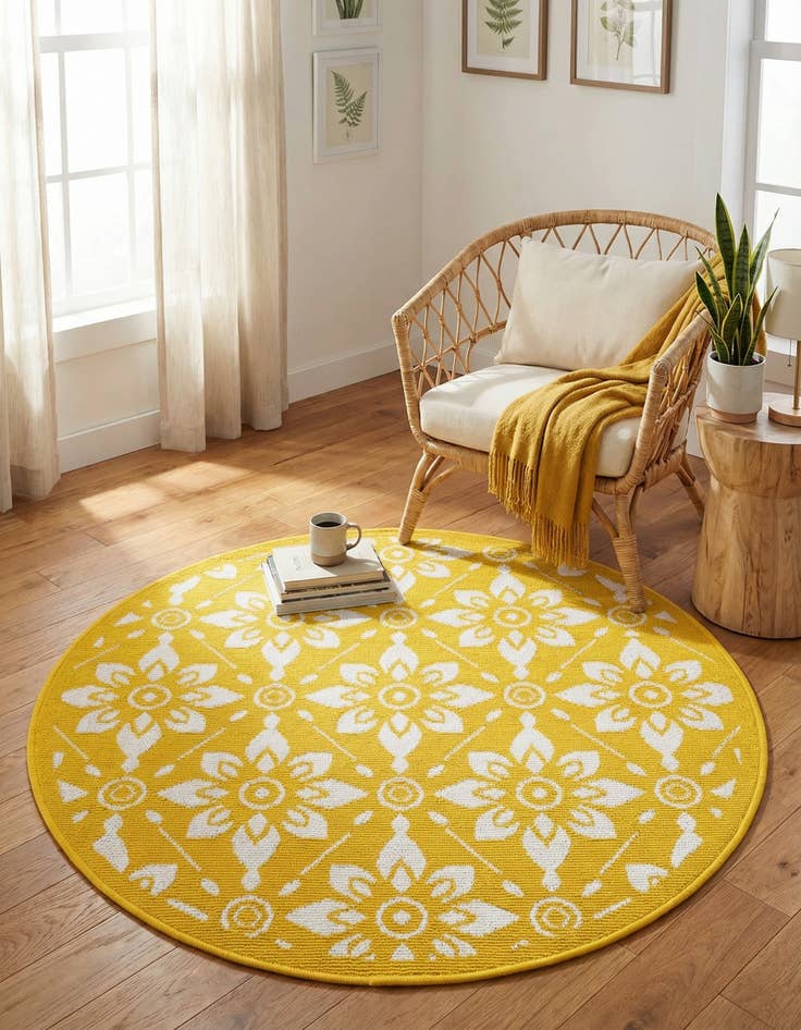 Detail image of 3' x 3'  Washable Trellis Indoor / Outdoor Round Rug
