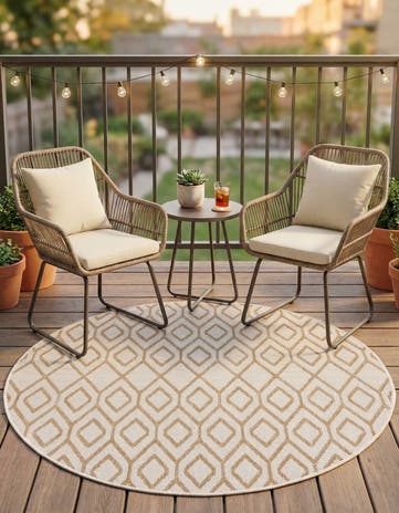 Beige Easy-Clean Jill Zarin Turks and Caicos Indoor / Outdoor Round Rug