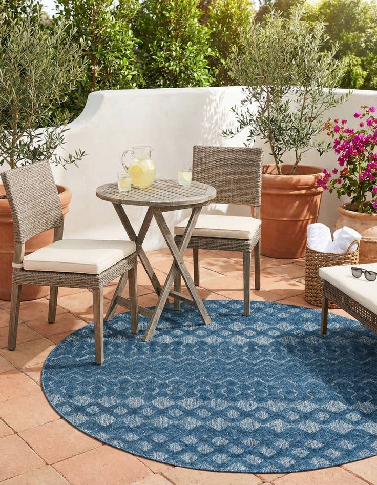 Detail image of 3' x 3'  Washable Trellis Textured Indoor / Outdoor Round Rug