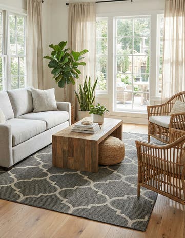 5' 3 x 8' Easy-Clean Lattice Indoor / Outdoor Rug