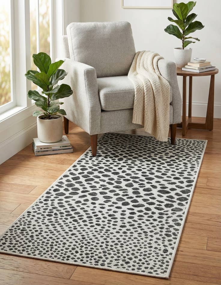 Detail image of 2' 7 x 4'  Washable Jill Zarin Cape Town Indoor / Outdoor Hearth Rug