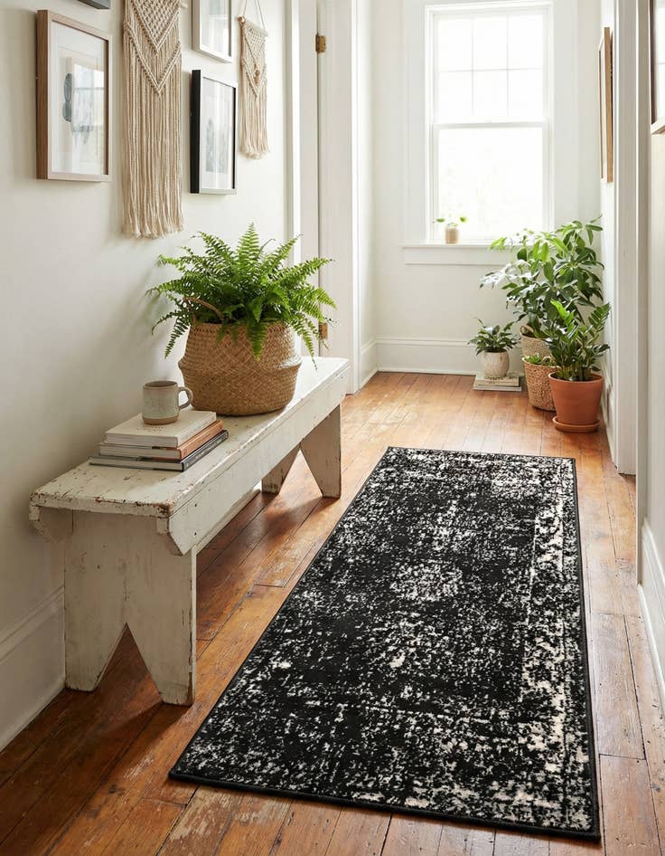 Detail image of  2' x 4' 1 Monte Carlo Runner Rug