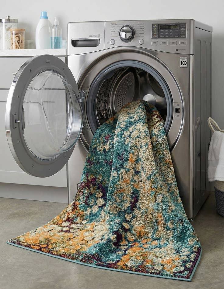 Detail image of  4' x 6'  Washable Carnevale Rug