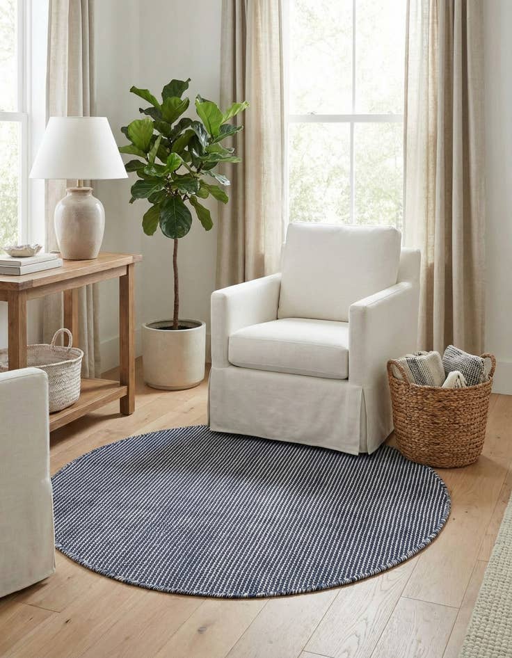 Detail image of 3' 3 x 3' 3  Washable Jill Zarin Palm Springs Indoor / Outdoor Round Rug