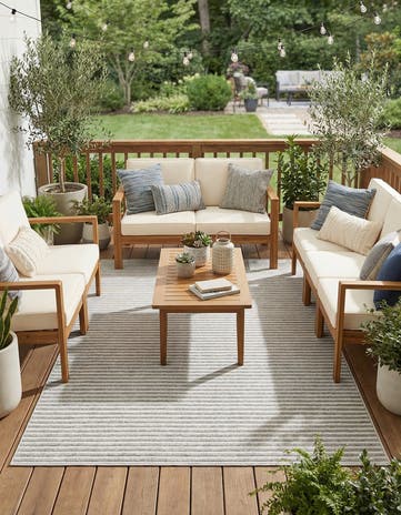 6' x 9' Easy-Clean Sabrina Soto Indoor / Outdoor Rug