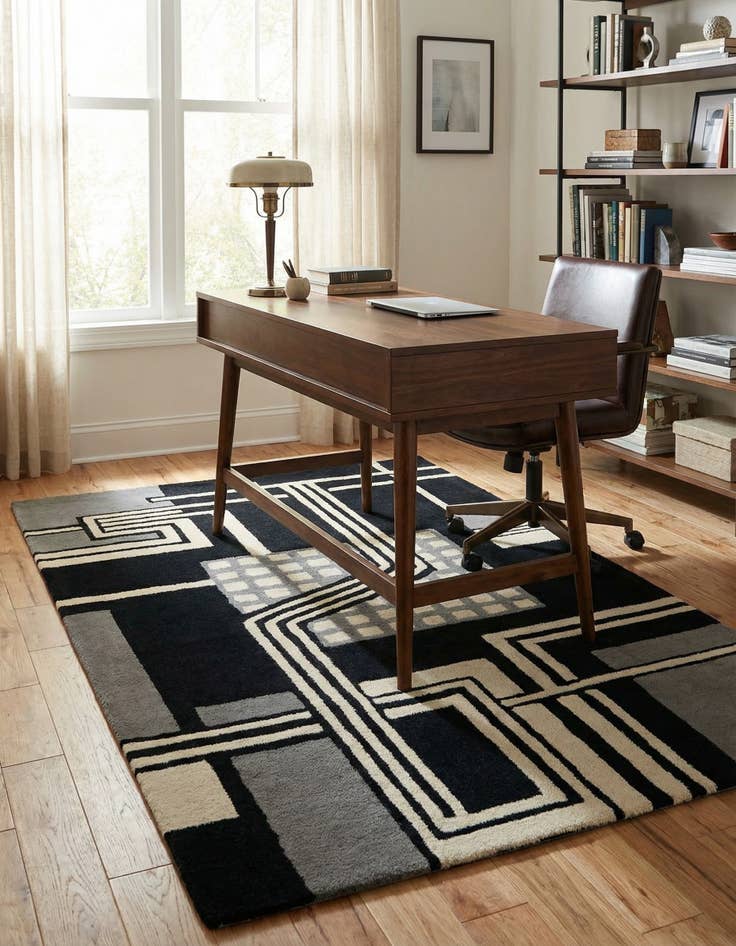 Detail image of 5' x 7' 10 Luna Rug