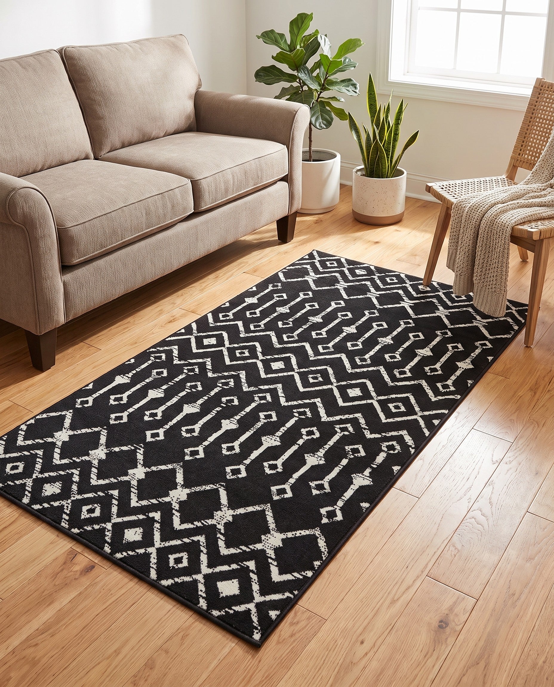 Black Kasbah Trellis Rug