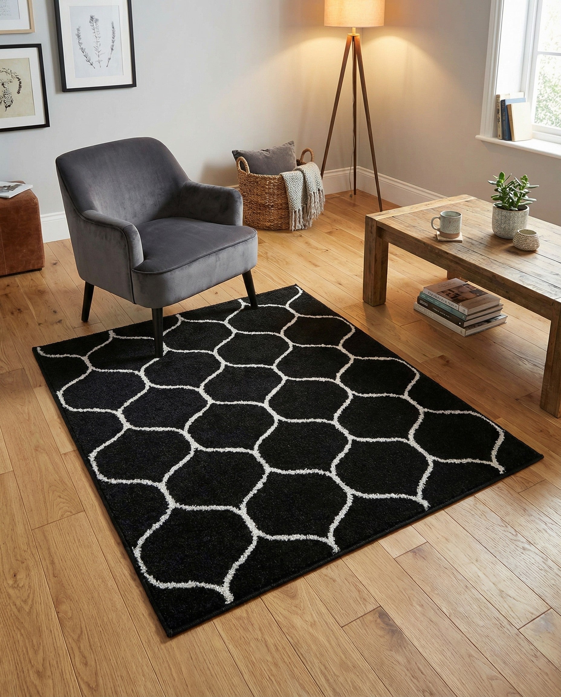 2' 8 x 3' Trellis Frieze Rug