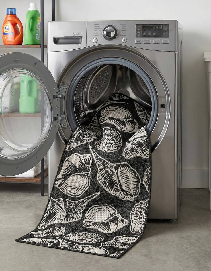 Detail image of 2' 7 x 12'  Washable Coastal Indoor / Outdoor Runner Rug