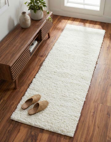 2' x 6' 7 Soft Solid Shag Runner Rug