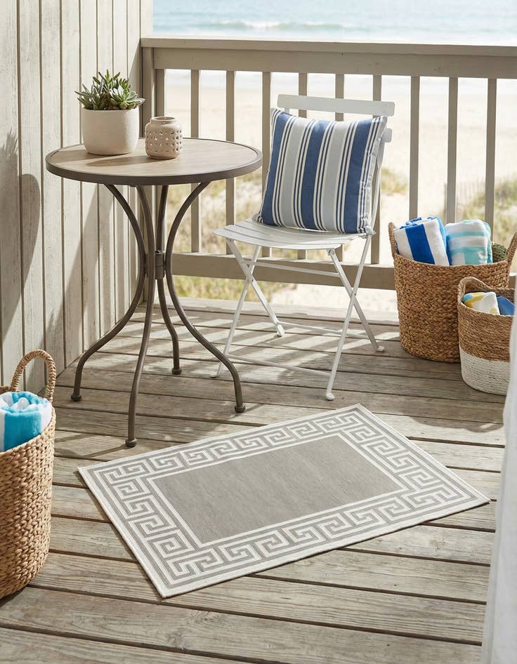 Detail image of 1' 3 x 1' 3  Washable Coastal Indoor / Outdoor Sample Rug