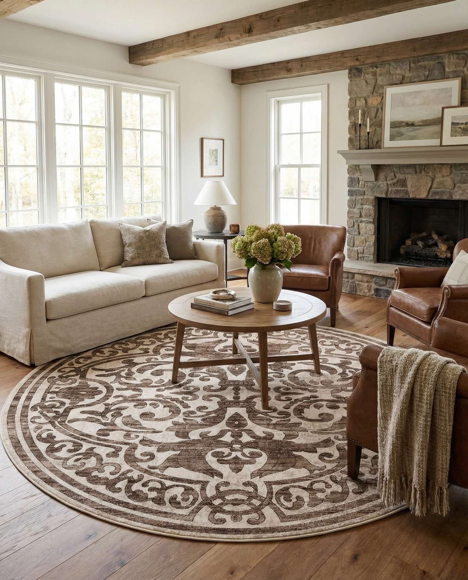 7' 10 x 7' 10 Hermitage Round Rug