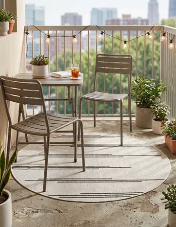 3' x 3' Easy-Clean Modern Indoor / Outdoor Round Rug
