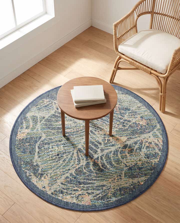 3' 3 x 3' 3 Easy-Clean Baja Indoor / Outdoor Round Rug