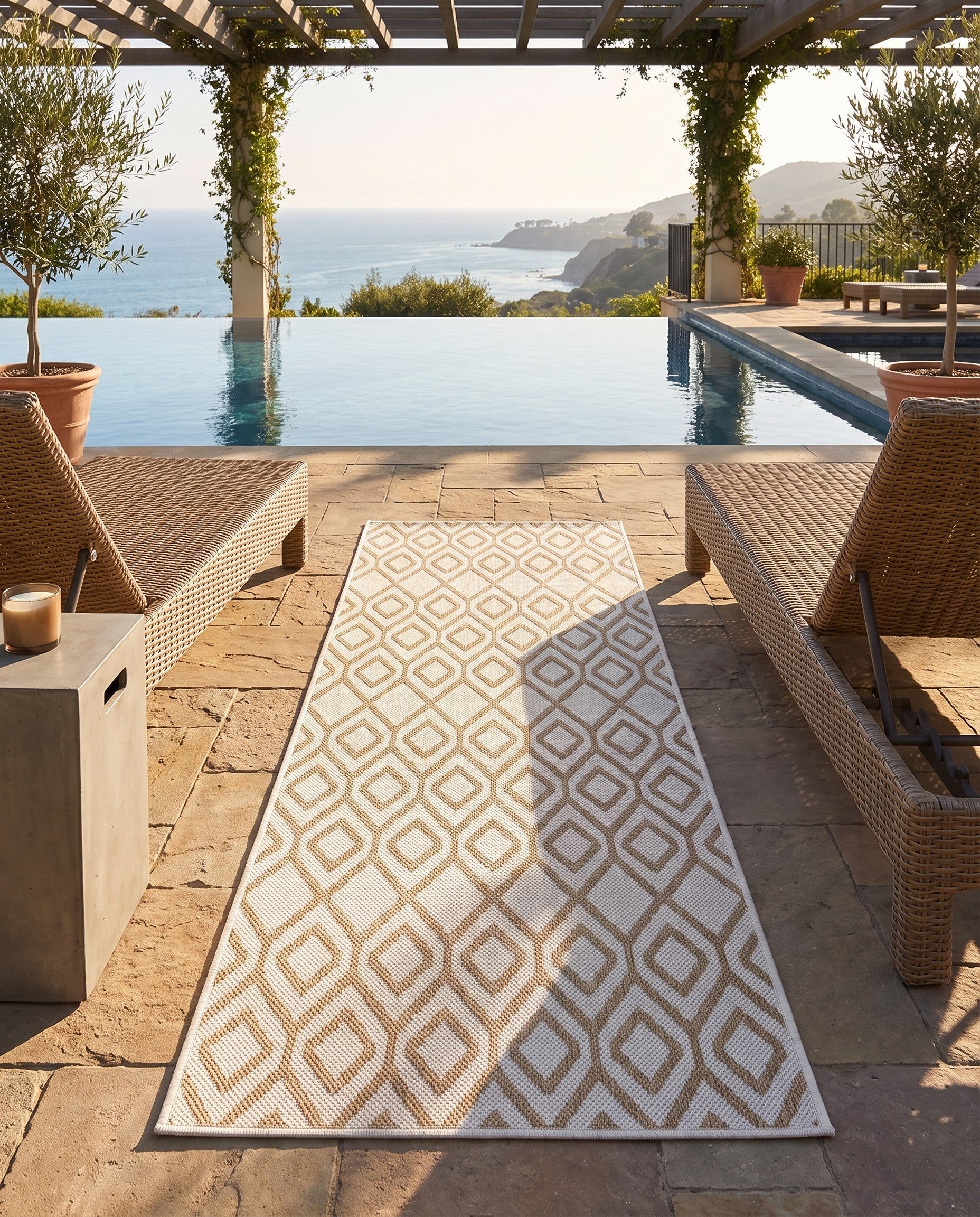 Beige Easy-Clean Jill Zarin Turks and Caicos Indoor / Outdoor Runner Rug