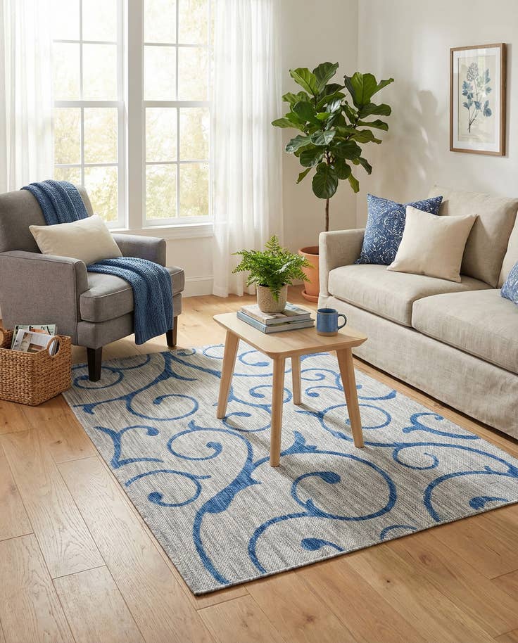 Detail image of 4' x 6' Easy-Clean Botanical Indoor / Outdoor Rug