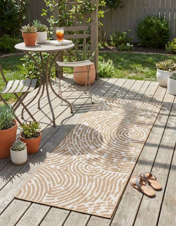 Taupe Easy-Clean Modern Indoor / Outdoor Runner Rug