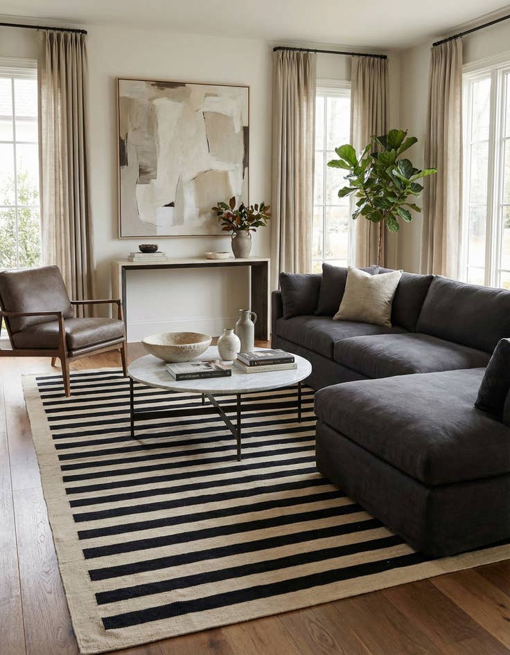 Detail image of 6' 6 x 9' 8  Hand Woven Kilim Modern Wool Rug