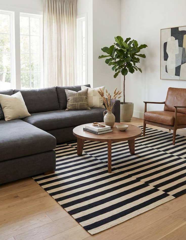 Detail image of 5' 8 x 8'  Hand Woven Kilim Modern Wool Rug