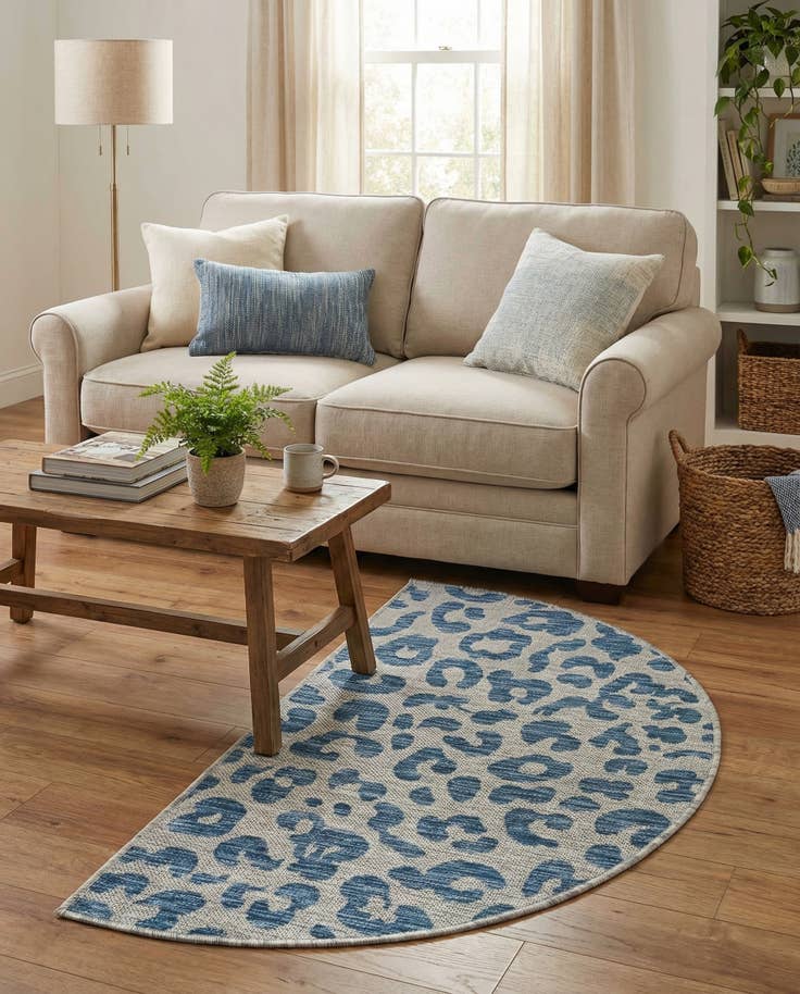 Detail image of 2' 2 x 3' 7 Easy-Clean Safari Indoor / Outdoor Hearth Rug