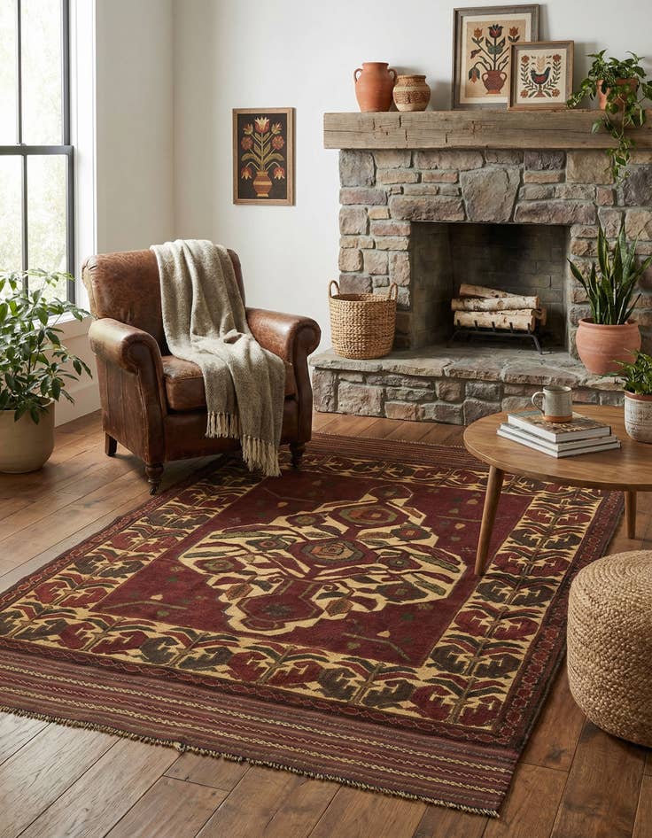 Detail image of 4' x 6' 6  Hand Knotted Sumak Wool Rug