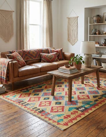 4' 3 x 5' 9 Hand Woven Kilim Maymana Wool Rug