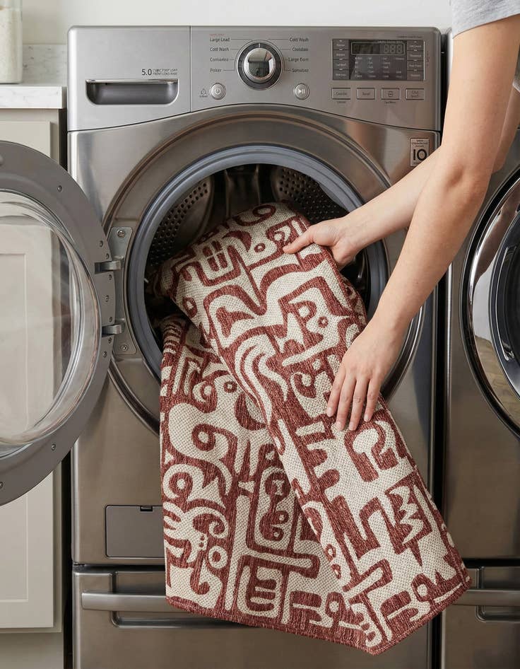 Detail image of  2' 7 x 12'  Washable Modern Indoor / Outdoor Runner Rug