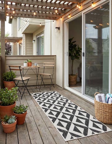 2' x 5' 3 Easy-Clean Jill Zarin Napa Indoor / Outdoor Runner Rug