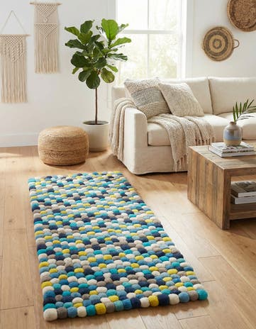 2' x 4' 1 Felt Ball Wool Runner Rug