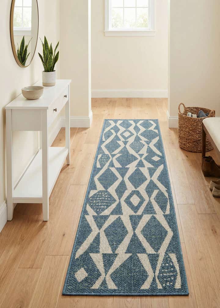 2' x 8' Easy-Clean Baja Indoor / Outdoor Runner Rug