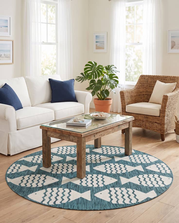 Detail image of 6' 1 x 6' 1 Easy-Clean Coastal Indoor / Outdoor Round Rug