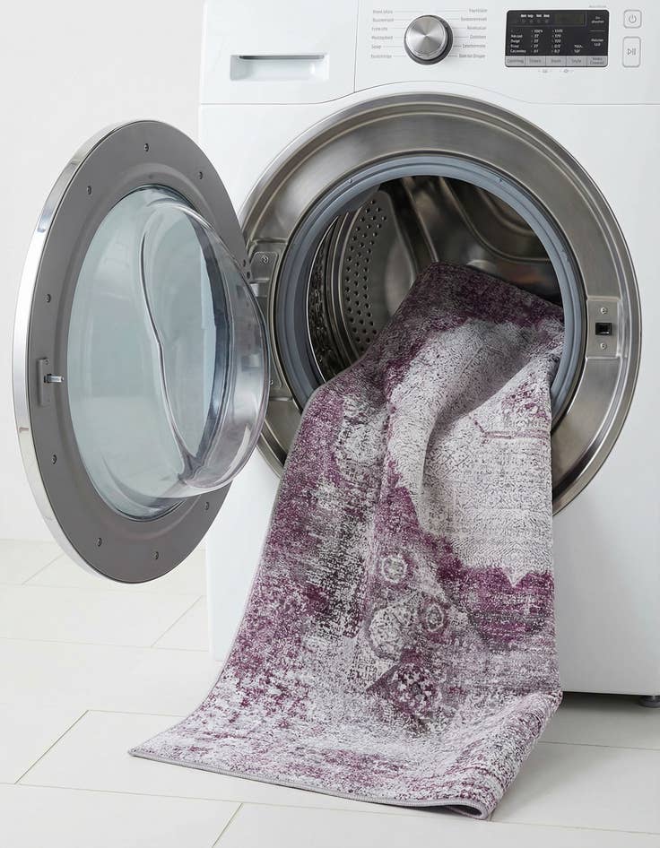 Detail image of 6' x 9'  Washable Yara Rug