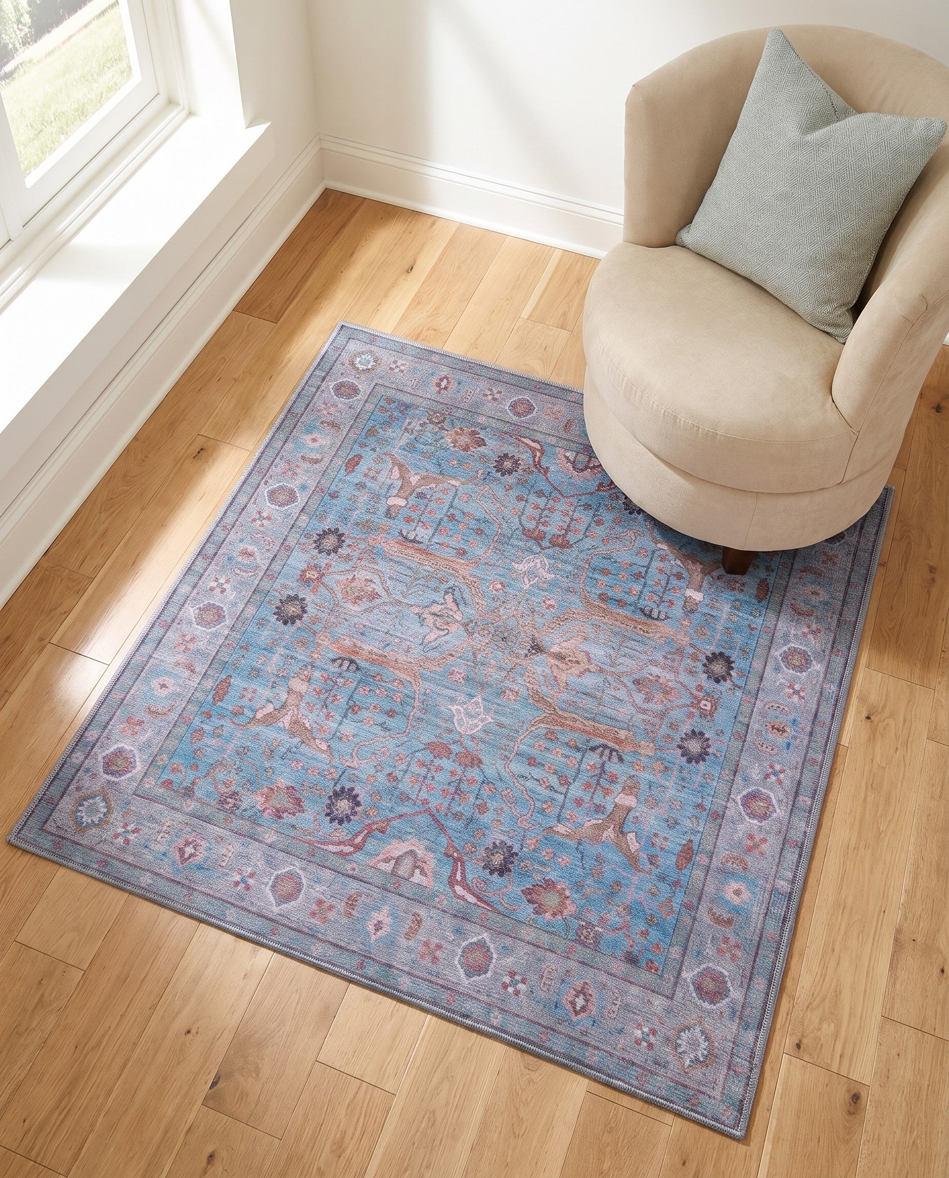 4' x 4' Maahru Square Rug
