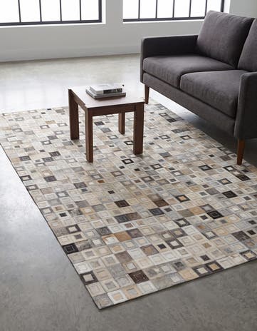 5' 2 x 8' Cowhide Leather Rug