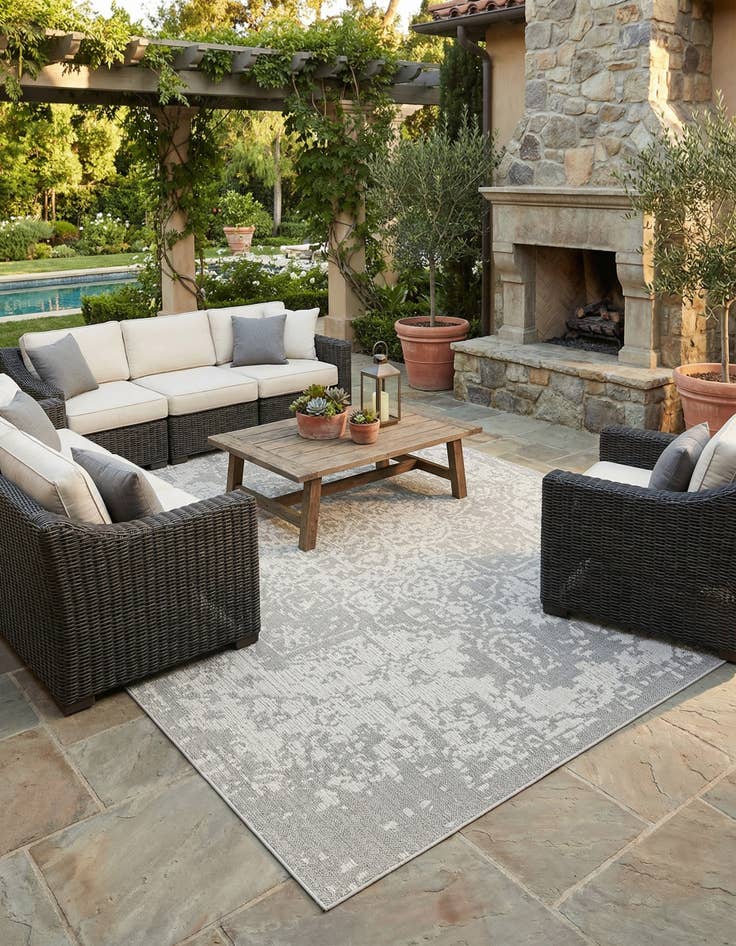 Detail image of 10' x 14' 1  Washable Traditional Indoor / Outdoor Rug