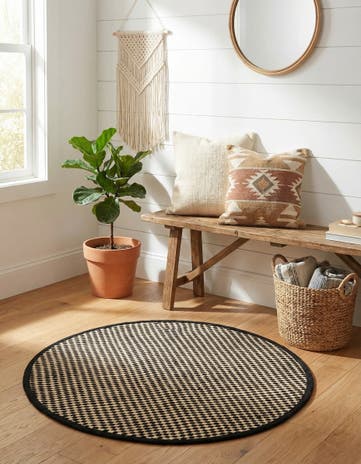 Black and White Hand Woven Laurel Handwoven Jute Round Rug