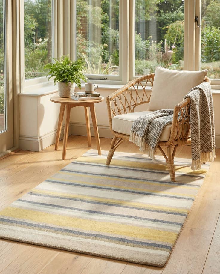 Detail image of 2' 8 x 4' 10 Luna Wool Rug
