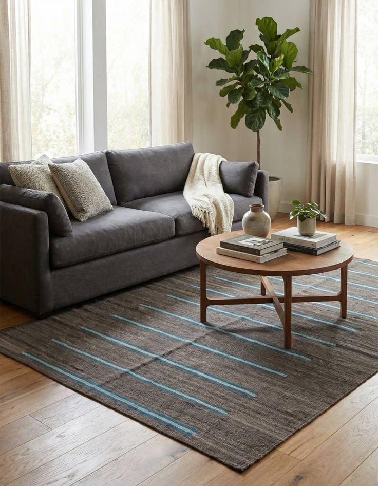 Detail image of 4' 2 x 6'  Hand Woven Kilim Modern Wool Rug