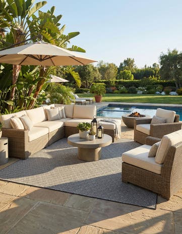 13' x 13' Easy-Clean Lattice Indoor / Outdoor Square Rug