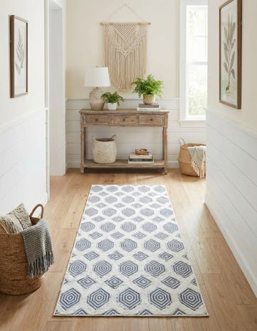 2' 3 x 6' Sabrina Soto Casa Havana Runner Rug